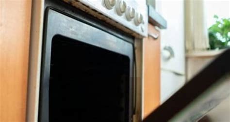 gas oven makes whooshing sound